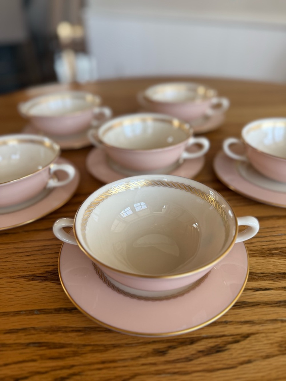 🌸PARIS BOUTIQUE HOTEL🌸 Set of 6 Double-Handled Soup Bowls and Saucers